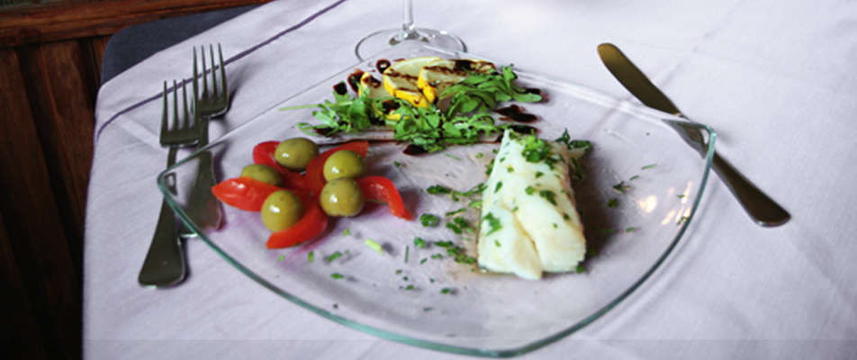 <b><i> <br> Stoccafisso all´italiana</i></b><br>
<br><br> <u>INGREDIENTI </u> <br>
<br> Filetti di stoccafisso
<br> Pomodorini napoletani
<br> Olive verdi
<br> Prezzemolo
<br> Aglio
<br> Olio d’oliva
<br>
<br>