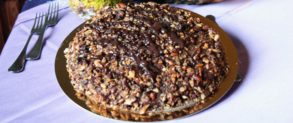 <b><i> <br> Torta nocciola e cioccolata</i></b><br>
<br><br> <u>INGREDIENTI </u> <br>
<br> Farina
<br> Uova
<br> Burro
<br> Lievito
<br> Nocciole irpine
<br> Cioccolata
<br>
<br>